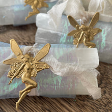 The Goddess’s Crystal: White Selenite (Elevate your Spirit)