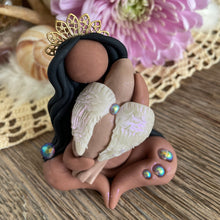Mama Goddess w/Angel baby: I honor my grief and allow myself to heal at my own pace~