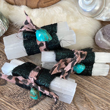 The Goddess’s Crystal: White Selenite (Elevate your Spirit)