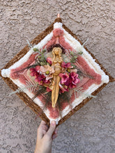 Wonder Weaving: The Fertility Goddess of Love & Life~
