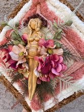 Wonder Weaving: The Fertility Goddess of Love & Life~