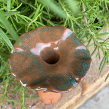 CLEARANCE Feminine sphere stand w/honey calcite sphere (Glazed Earthen Clay)
