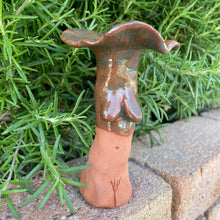 CLEARANCE Feminine sphere stand w/honey calcite sphere (Glazed Earthen Clay)